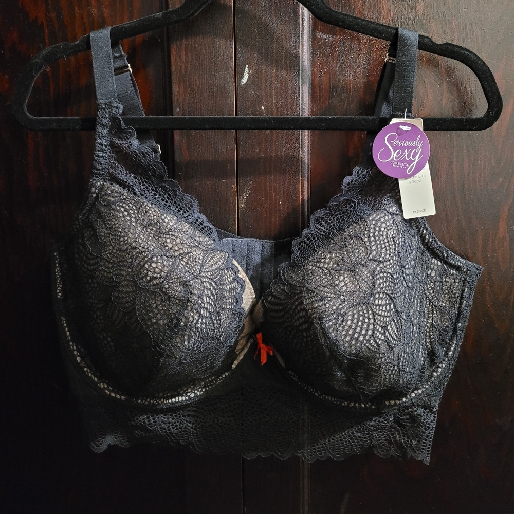 Lane Bryant Cacique 42F Bra NEW With Tags!